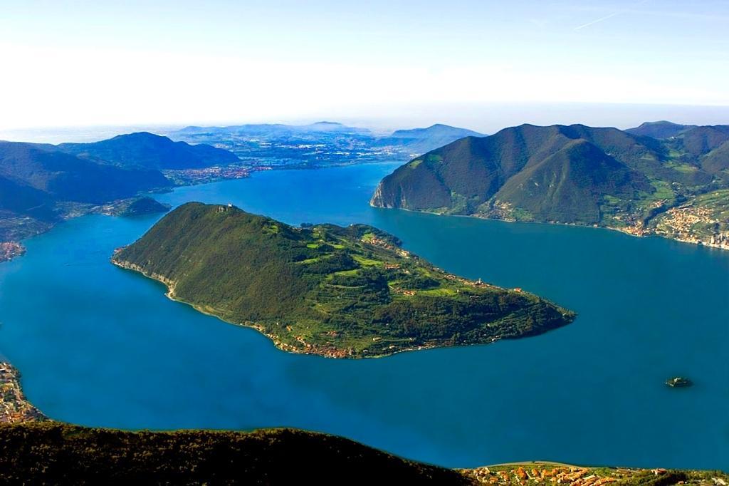 L'Isola Dei Sapori Apartman Monte Isola Szoba fotó